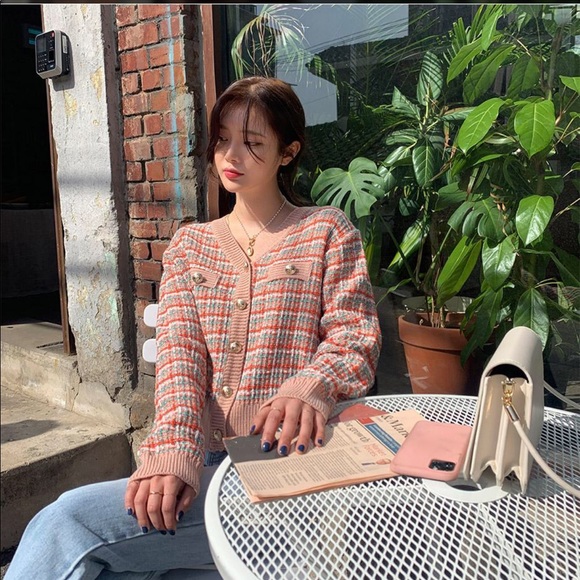 Korean check Cardigan jacket - Picture 3 of 4